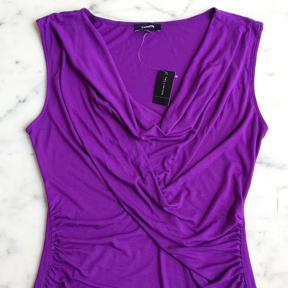 NWT. Express Rayon/Spandex Long Sleeveless top w/front design&waist side elastic - Picture 4 of 5